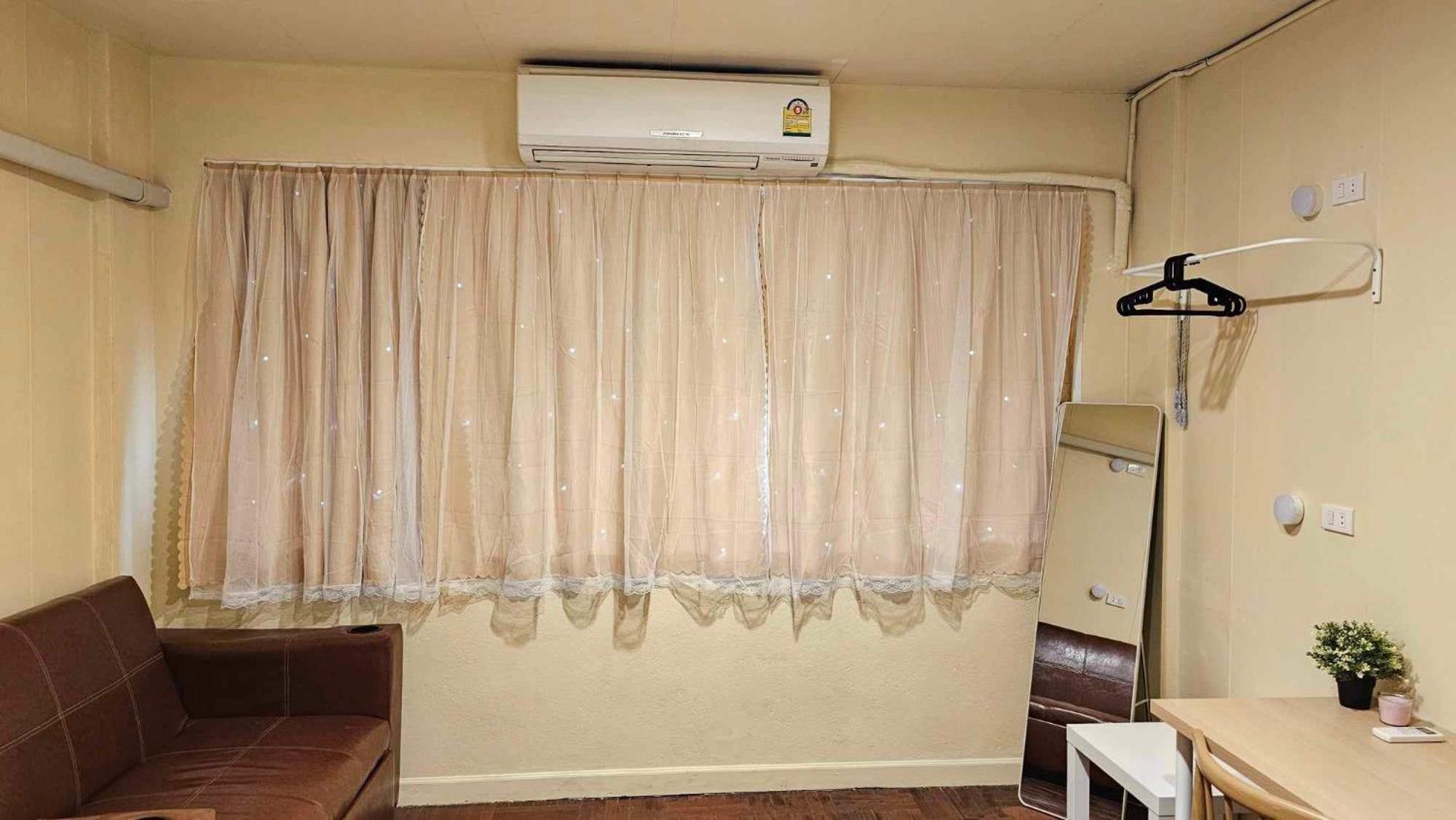 W District Guesthouse Bangkok Exterior foto